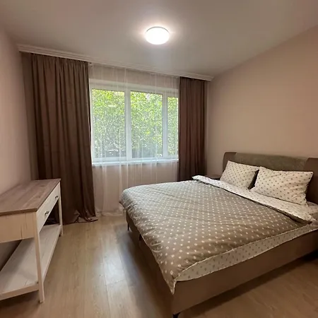 Apartment Aristocratic In The Center Of *
