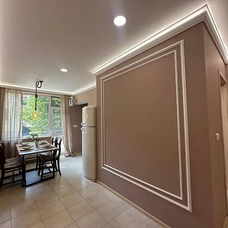 Aristocratic In The Center Of Apartment *